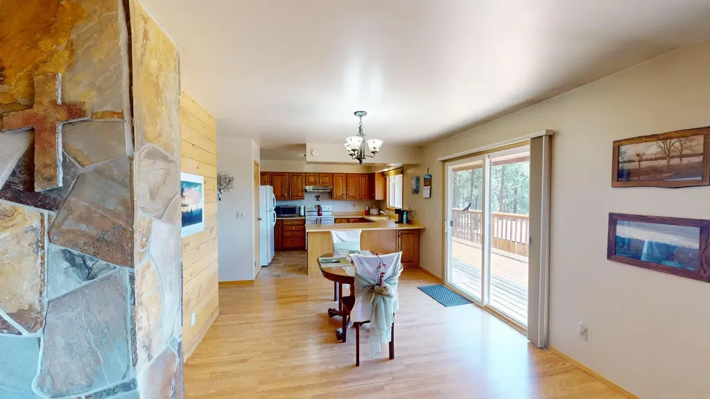 9 Cross Lane Plains MT 59859