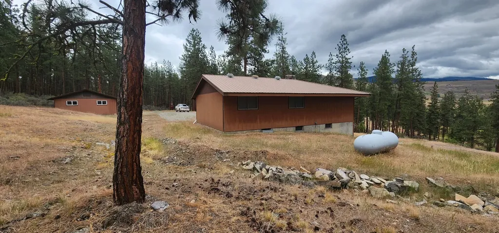 9 Cross Lane Plains MT 59859