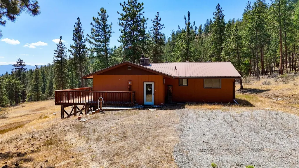 9 Cross Lane Plains MT 59859