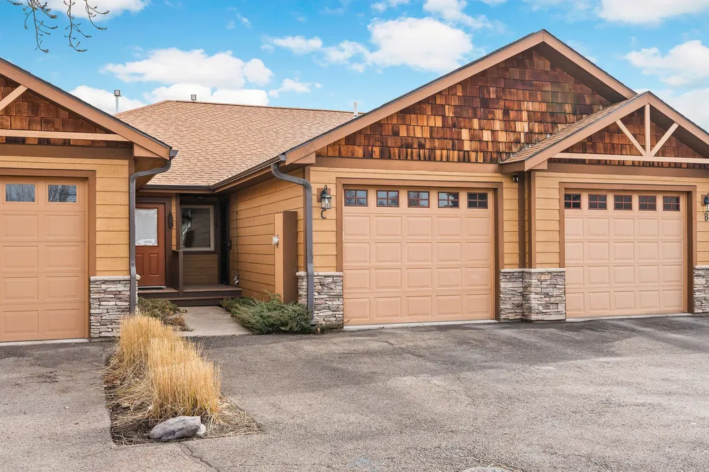 109 O'brien Terrace Bigfork MT 59911