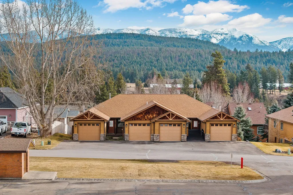 109 O'brien Terrace Bigfork MT 59911
