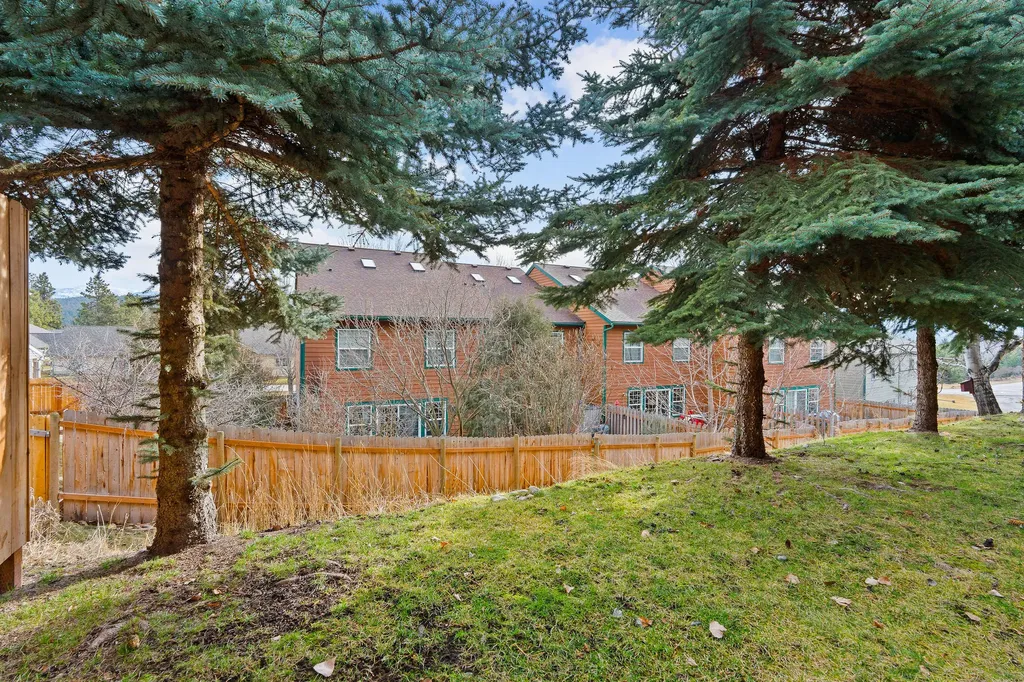 109 O'brien Terrace Bigfork MT 59911