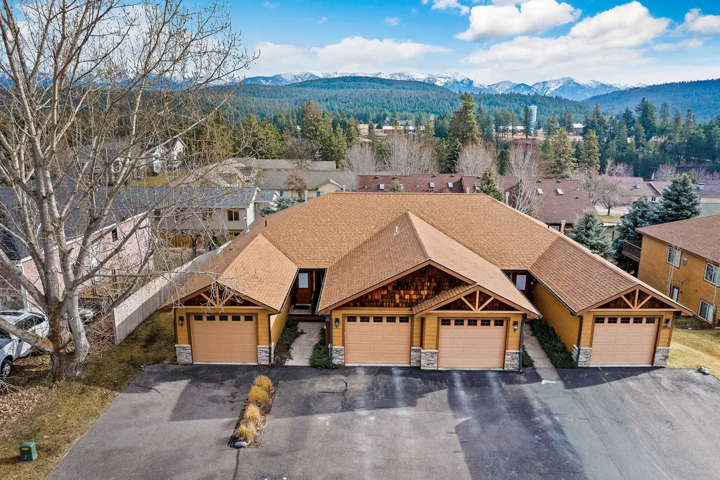 109 O'brien Terrace Bigfork MT 59911