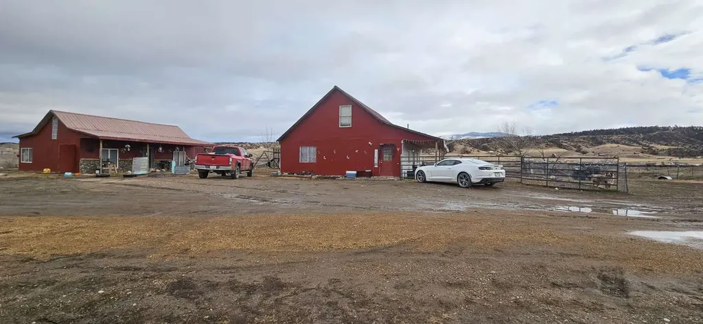 11221 Gate Road Three Forks MT 59752