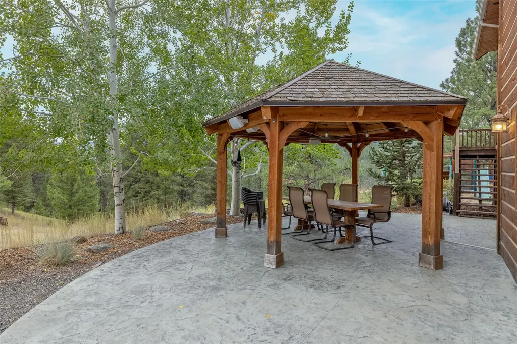 214 Solomon Mountain Road Clancy MT 59634