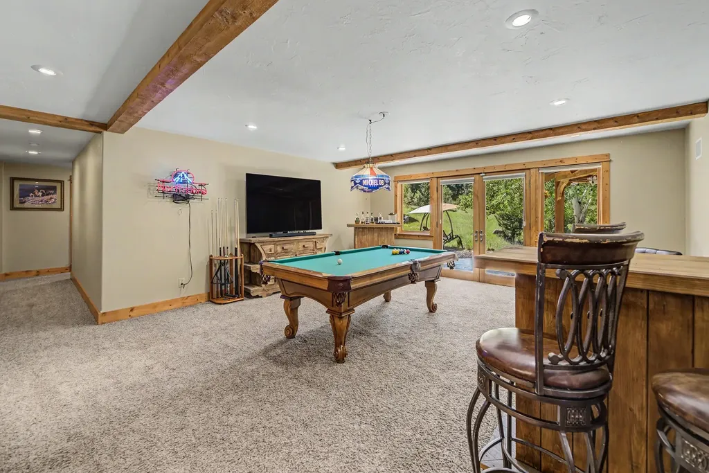 214 Solomon Mountain Road Clancy MT 59634