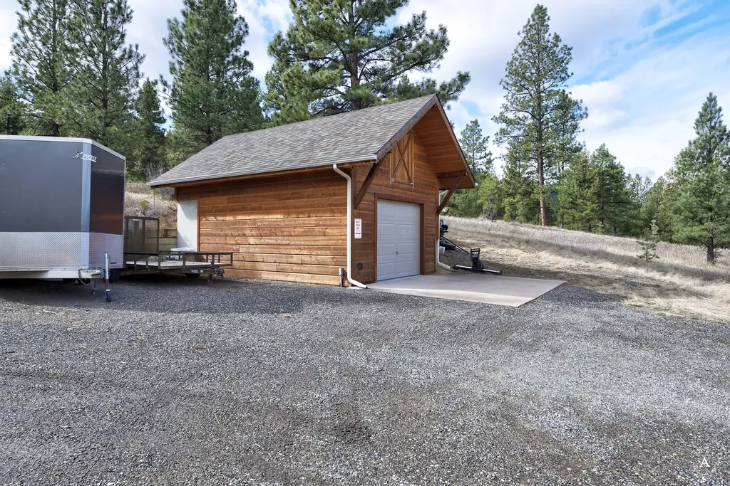 214 Solomon Mountain Road Clancy MT 59634