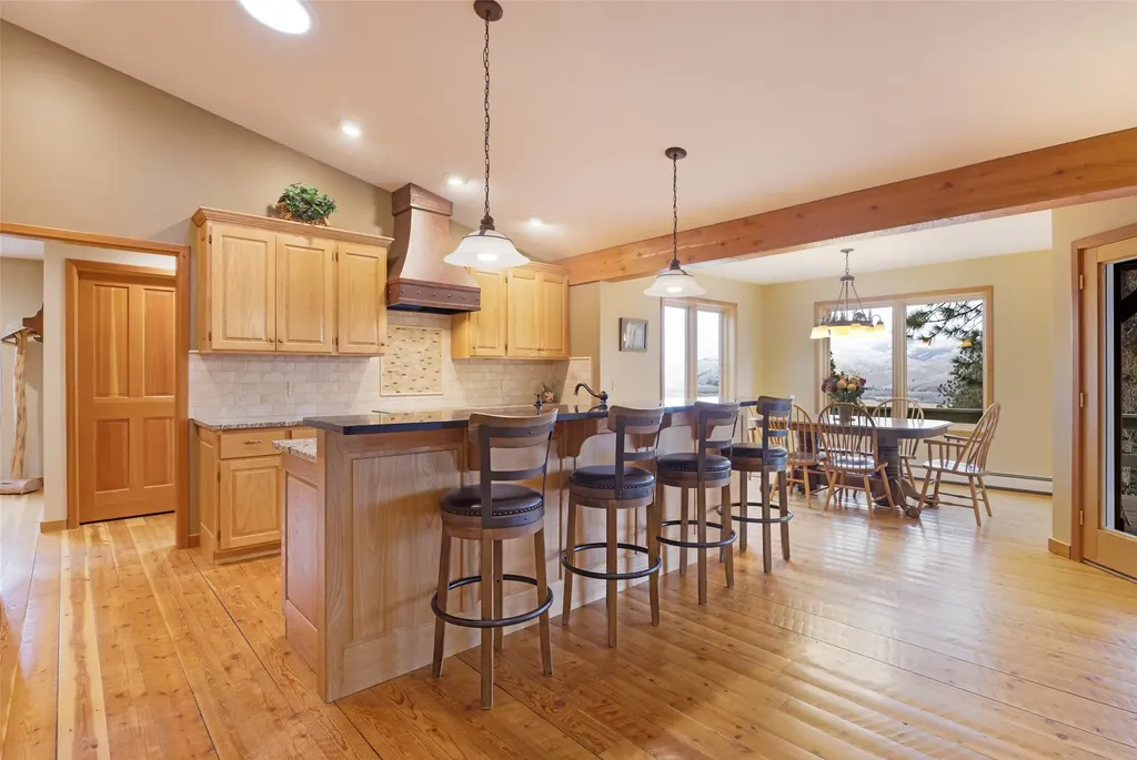 15940 Highland Drive Florence MT 59833