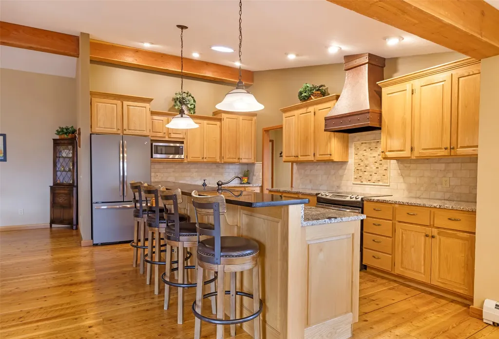 15940 Highland Drive Florence MT 59833