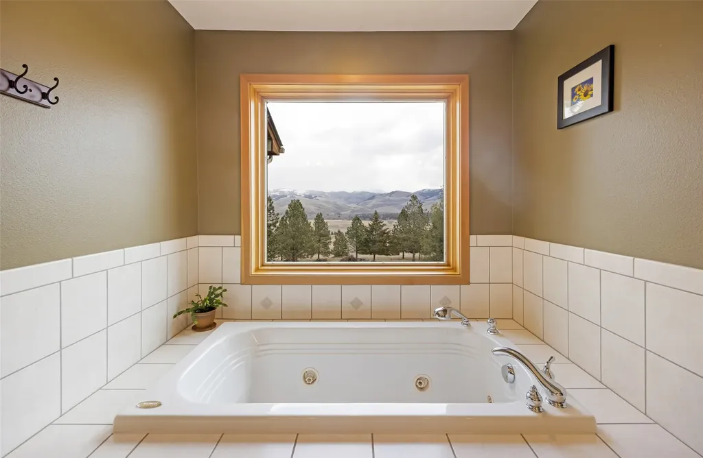 15940 Highland Drive Florence MT 59833