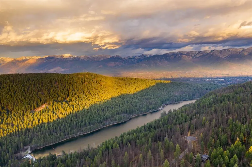 237 Timberjack Trail Bigfork MT 59911