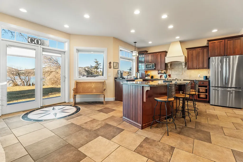 3934 E Shore Drive Helena MT 59602