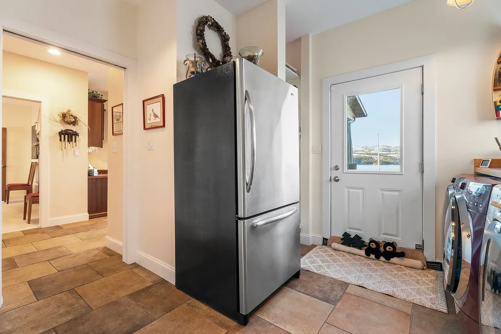 3934 E Shore Drive Helena MT 59602