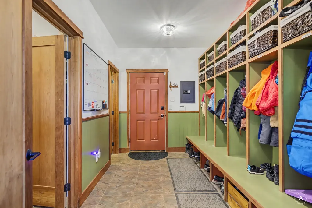 1142 E Lewis Street East Helena MT 59635