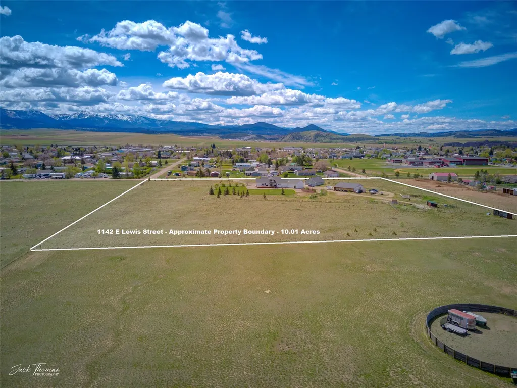 1142 E Lewis Street East Helena MT 59635