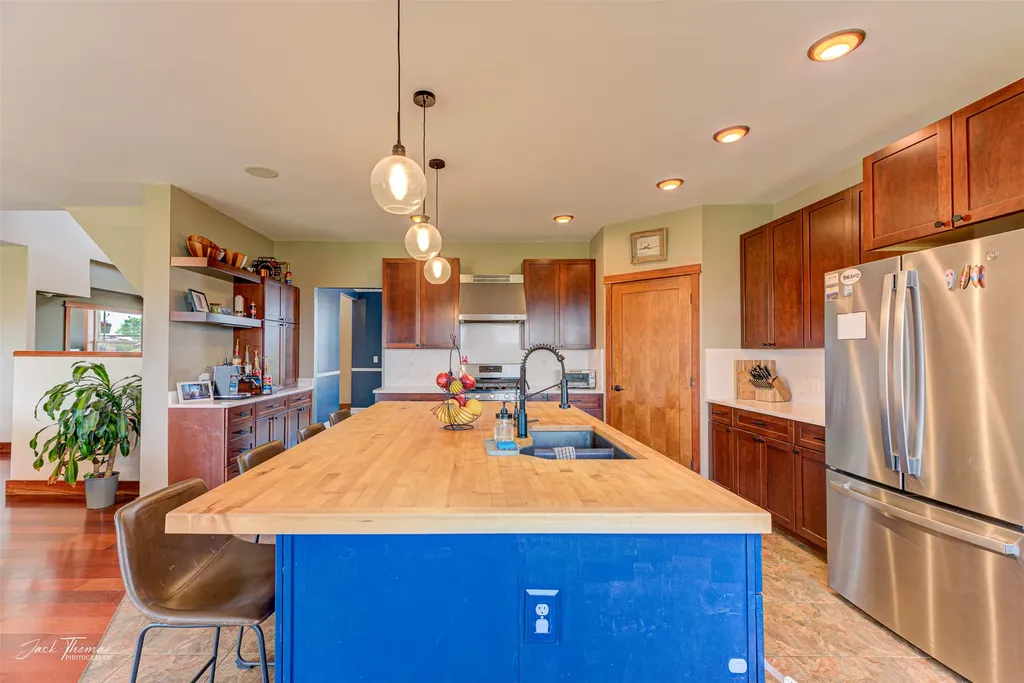 1142 E Lewis Street East Helena MT 59635