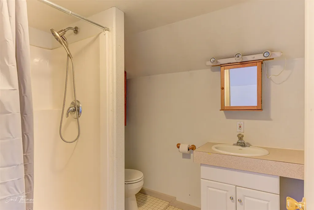 1142 E Lewis Street East Helena MT 59635