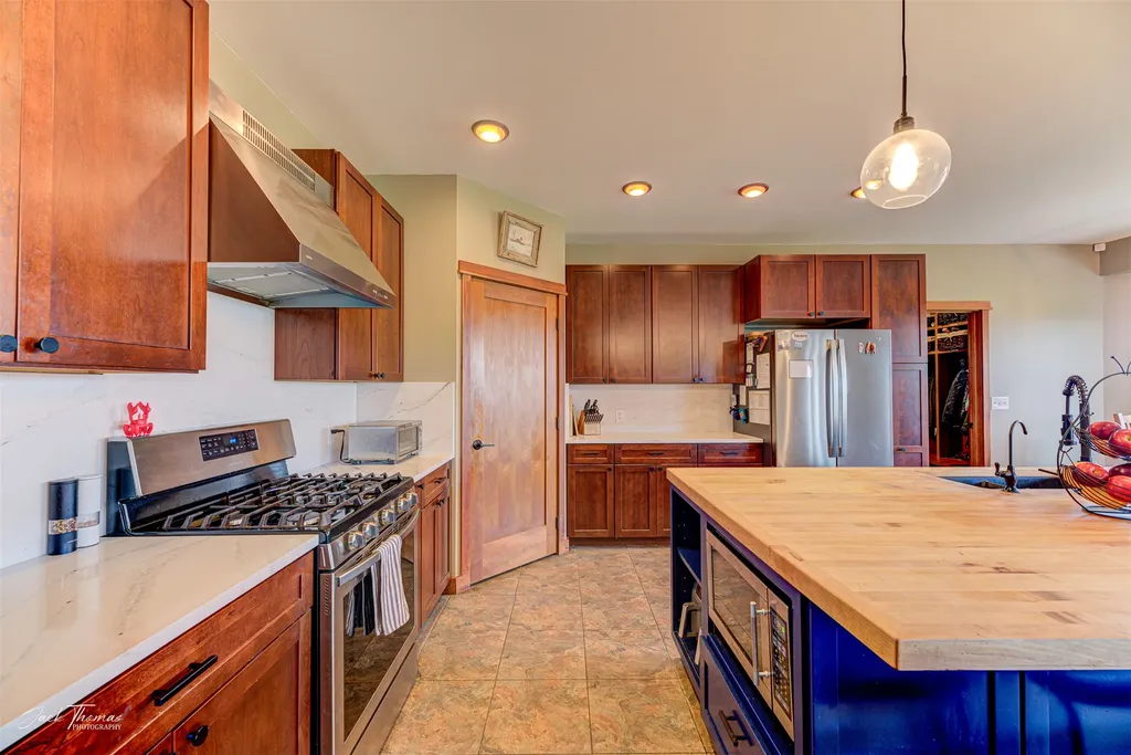 1142 E Lewis Street East Helena MT 59635