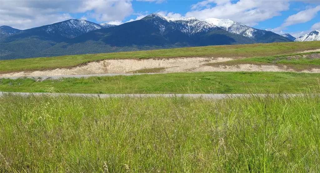138 Grassy Loop Eureka MT 59917