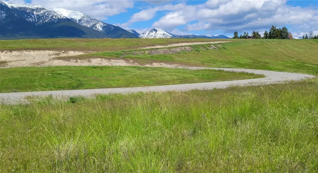 138 Grassy Loop Eureka MT 59917