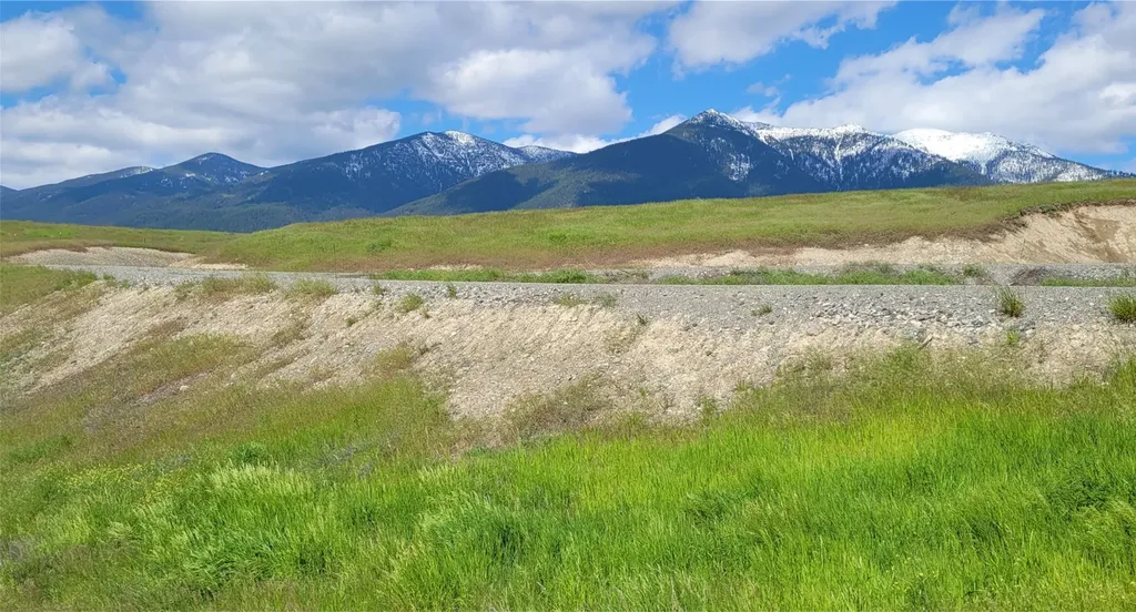 138 Grassy Loop Eureka MT 59917