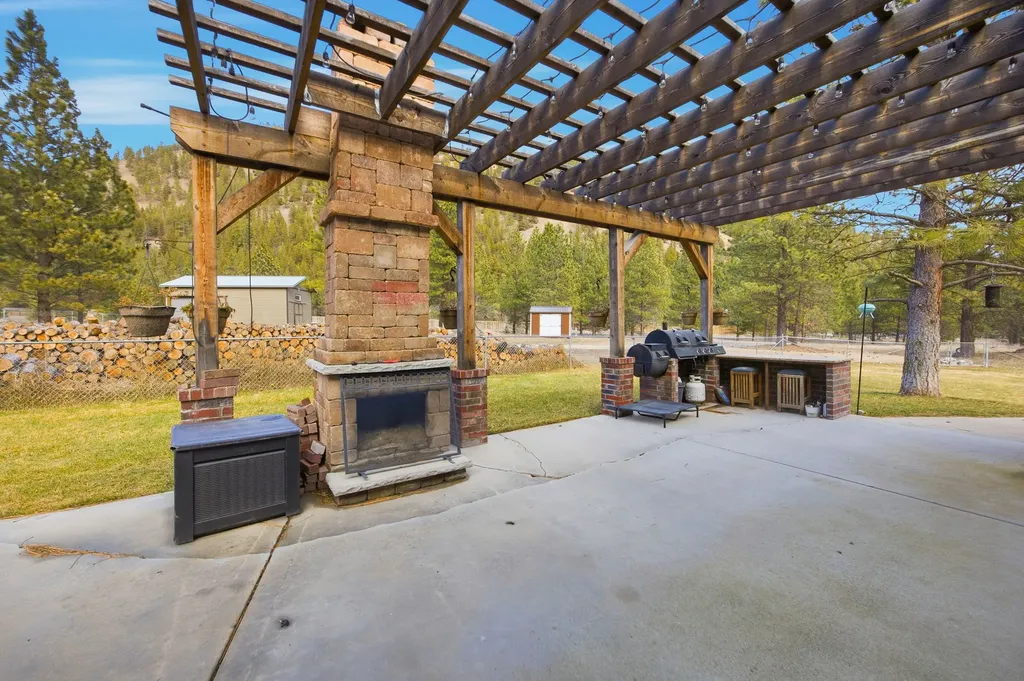 11327 Sleeman Lane Lolo MT 59847