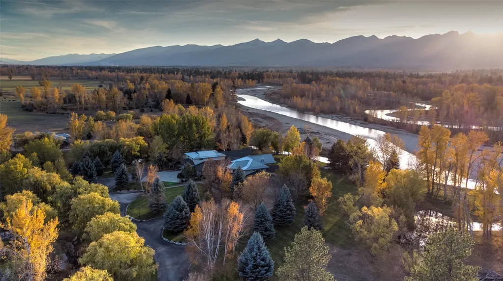 2725 River Bend Lane Stevensville MT 59870