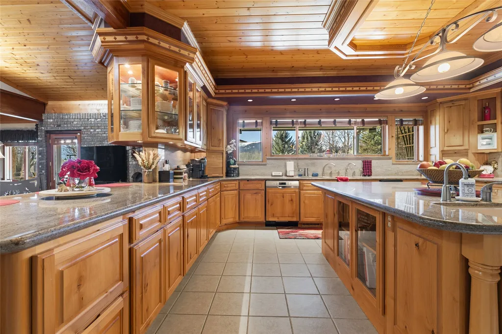2725 River Bend Lane Stevensville MT 59870