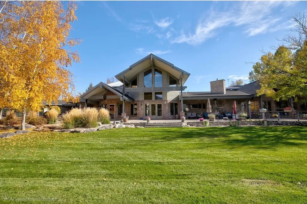 2725 River Bend Lane Stevensville MT 59870