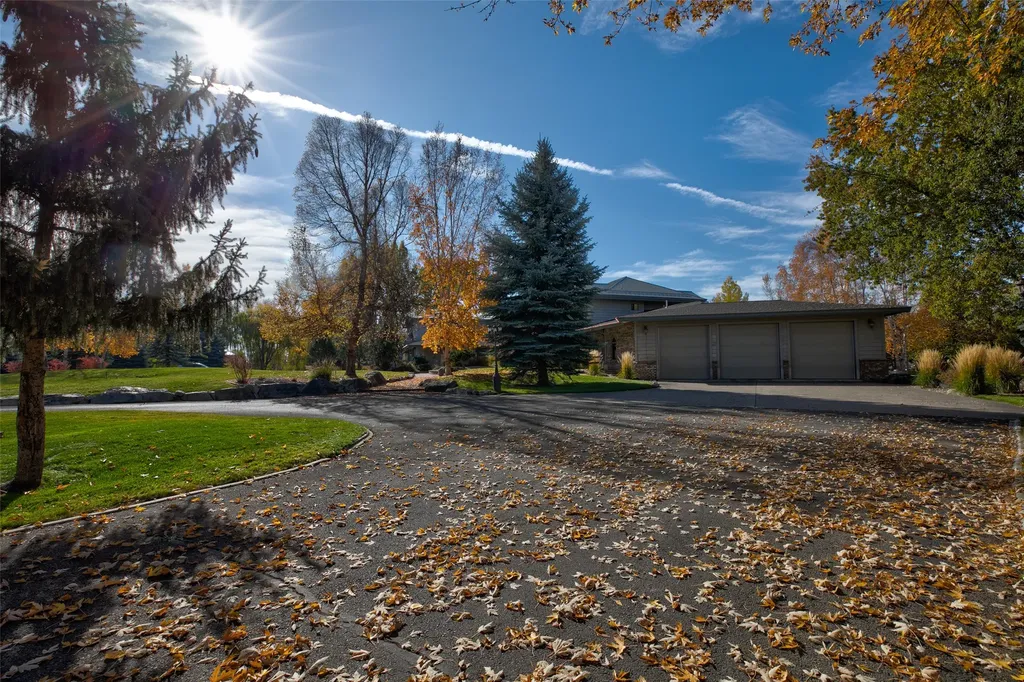2725 River Bend Lane Stevensville MT 59870