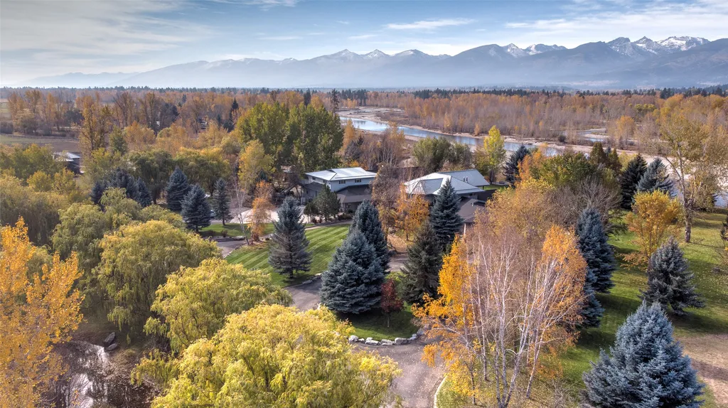 2725 River Bend Lane Stevensville MT 59870