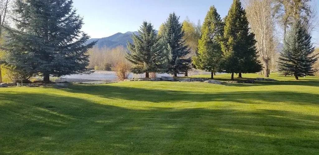 2725 River Bend Lane Stevensville MT 59870