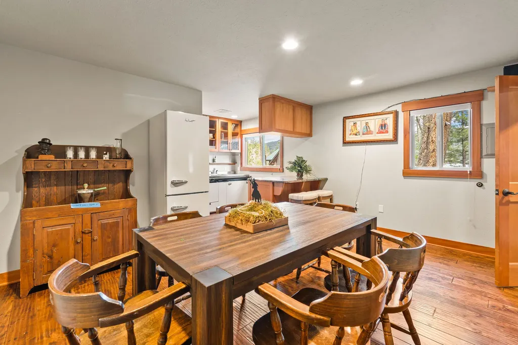 15024 Yenne Point Road Bigfork MT 59911
