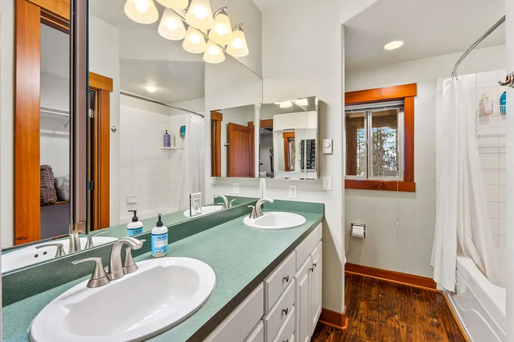 15024 Yenne Point Road Bigfork MT 59911