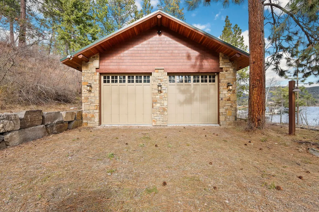 15024 Yenne Point Road Bigfork MT 59911