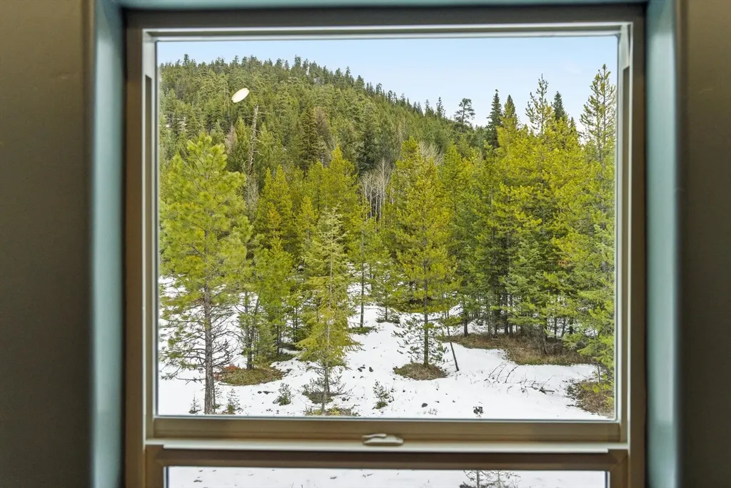 2191 Houghton Creek Road Libby MT 59923