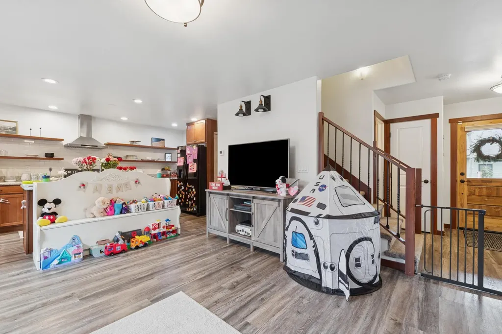 23 Cedar Pointe Loop Columbia Falls MT 59912