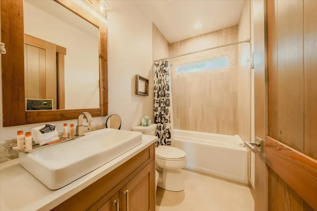42 Cottage Lake Lane Eureka MT 59917