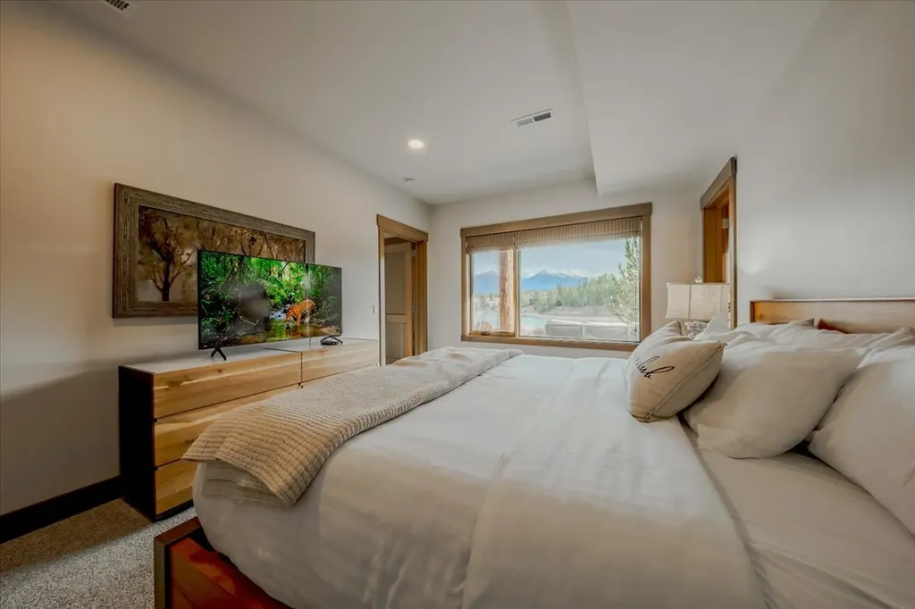 42 Cottage Lake Lane Eureka MT 59917