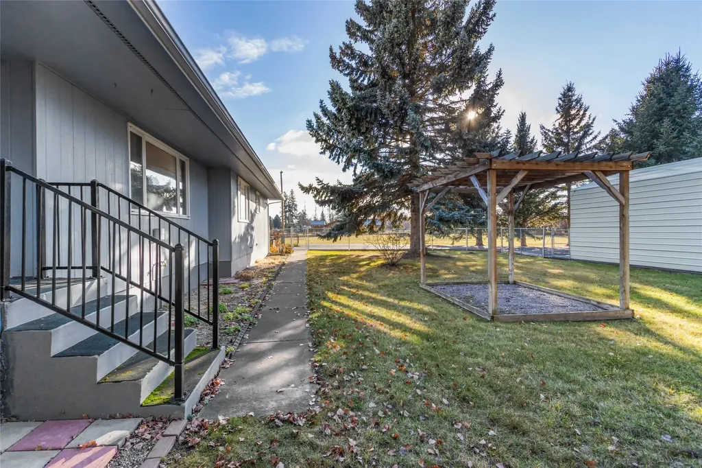 2875 Helena Flats Road Kalispell MT 59901