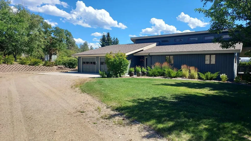 1025 Iron Cap Drive Stevensville MT 59870
