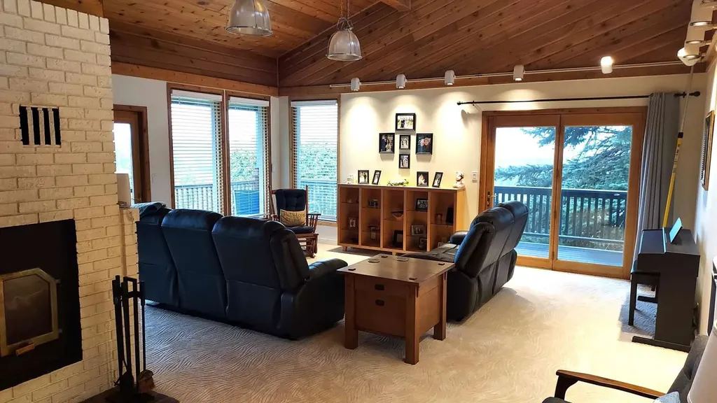 1025 Iron Cap Drive Stevensville MT 59870