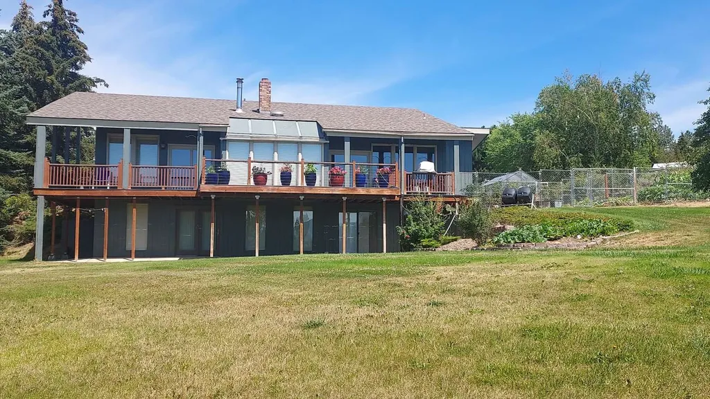 1025 Iron Cap Drive Stevensville MT 59870