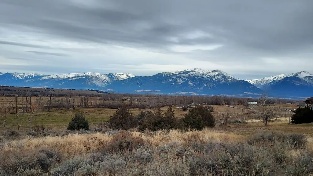 1025 Iron Cap Drive Stevensville MT 59870