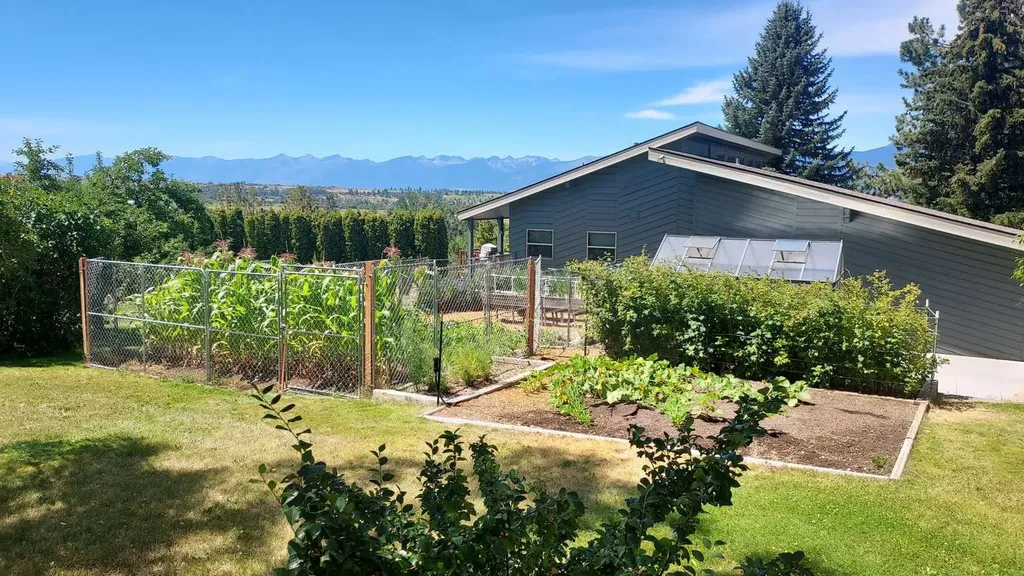 1025 Iron Cap Drive Stevensville MT 59870