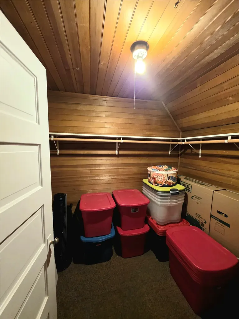 1009 Caledonia Street Butte MT 59701