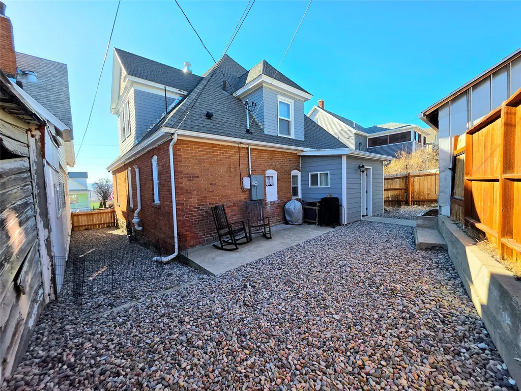 1009 Caledonia Street Butte MT 59701
