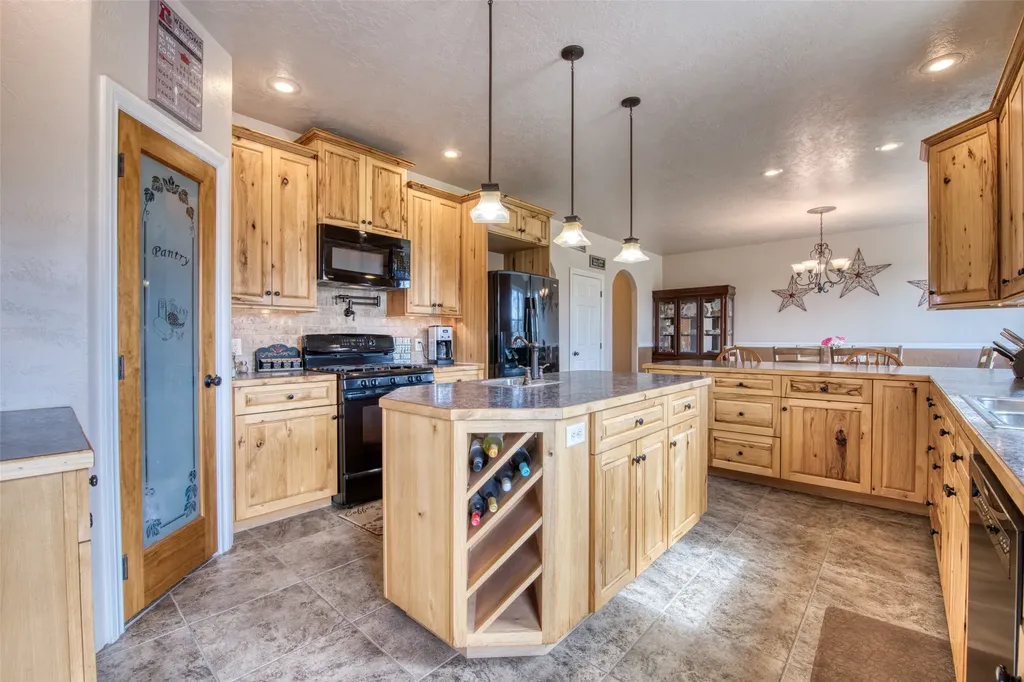 375 Whispering Willow Way Corvallis MT 59828
