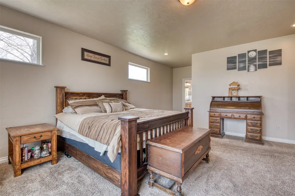 375 Whispering Willow Way Corvallis MT 59828