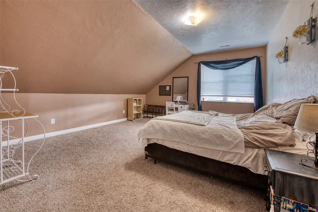 375 Whispering Willow Way Corvallis MT 59828